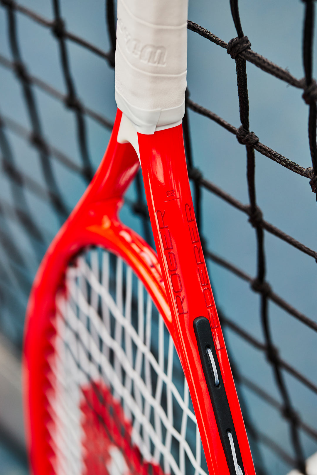 WR054210U Wilson Junior Tennis Racquet 
